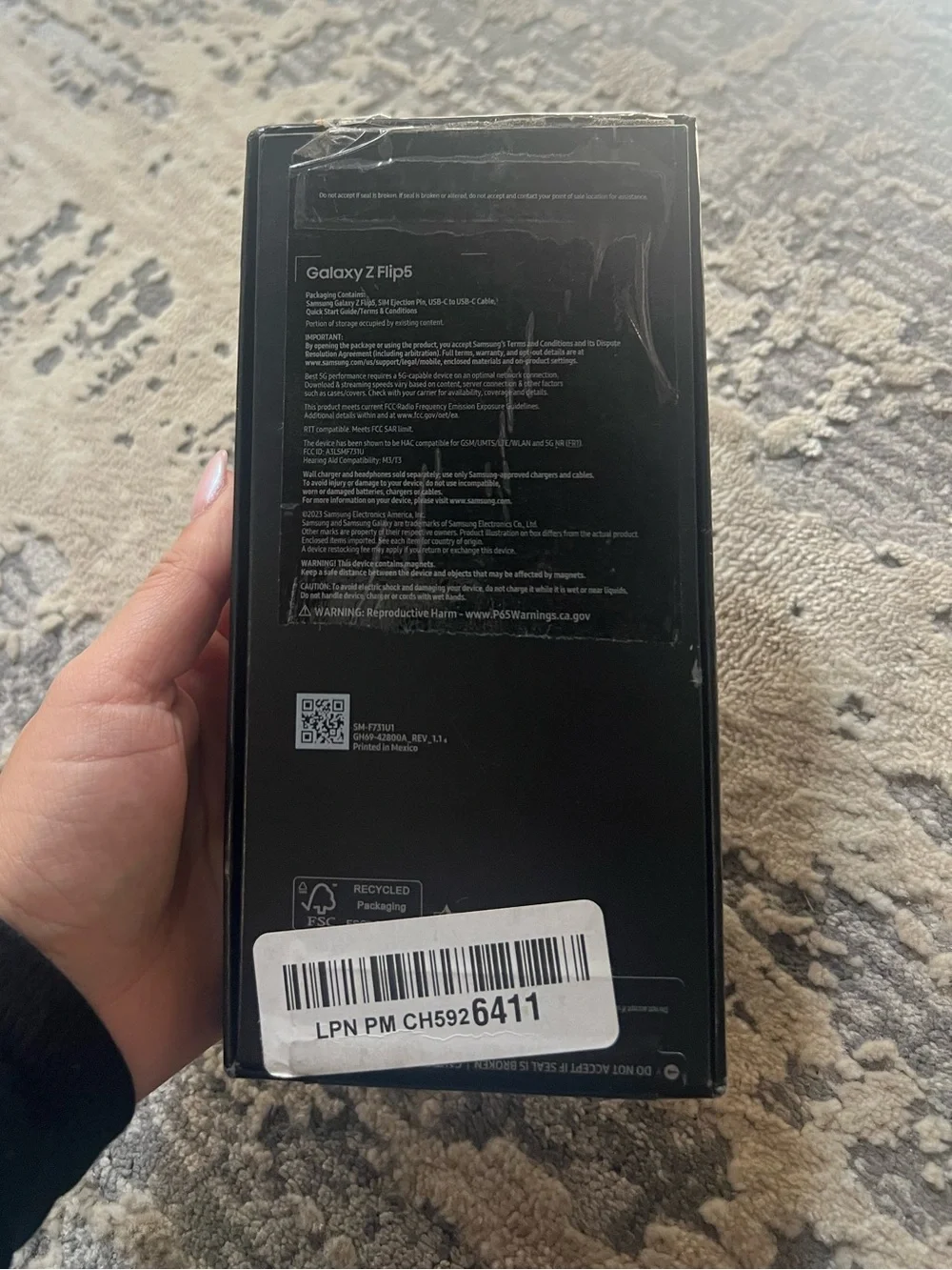 NEW Samsung Galaxy Z Flip5 SM-F731U1 Unlocked 512GB 5G, Graphite